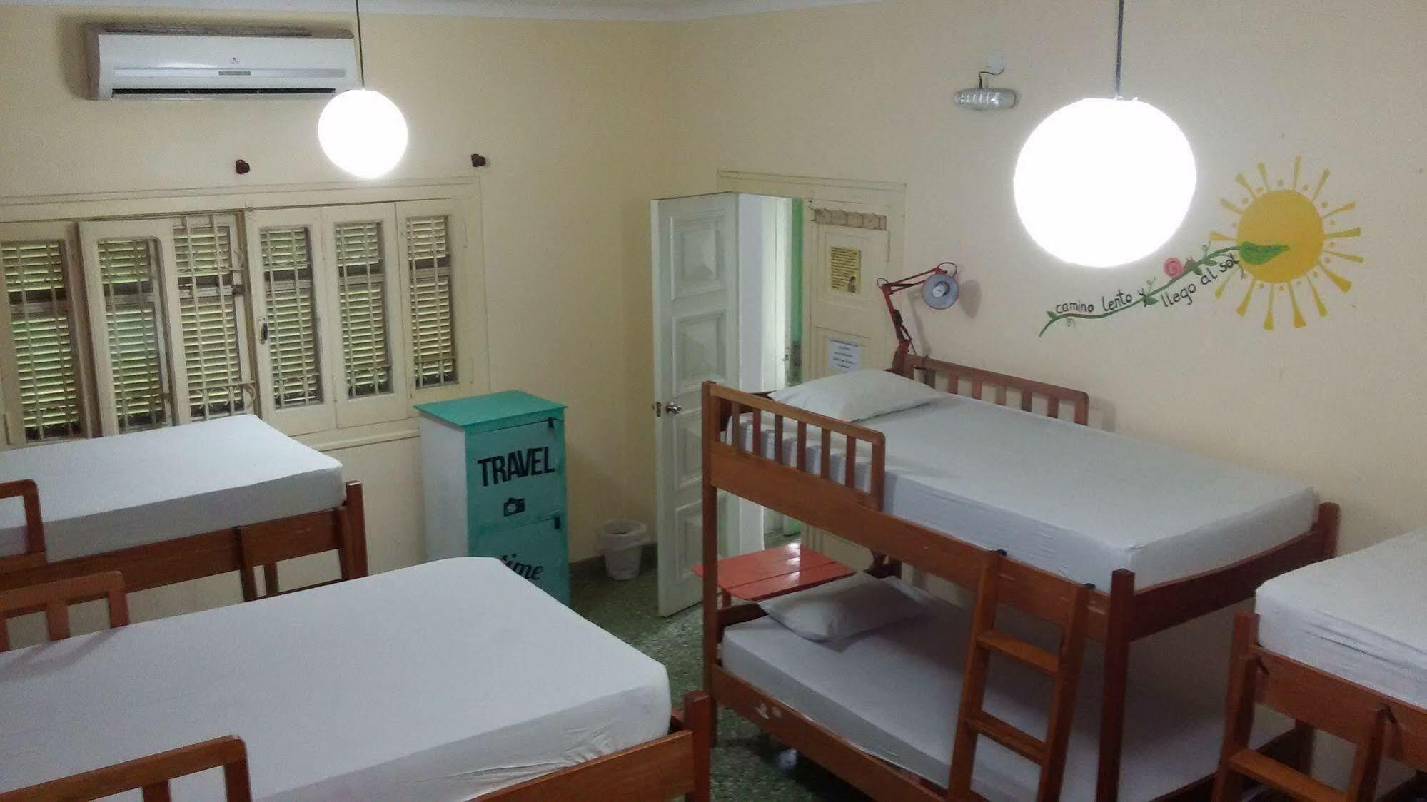 Hamaca Paraguaya Hostel อะซุนซิออง ภายนอก รูปภาพ